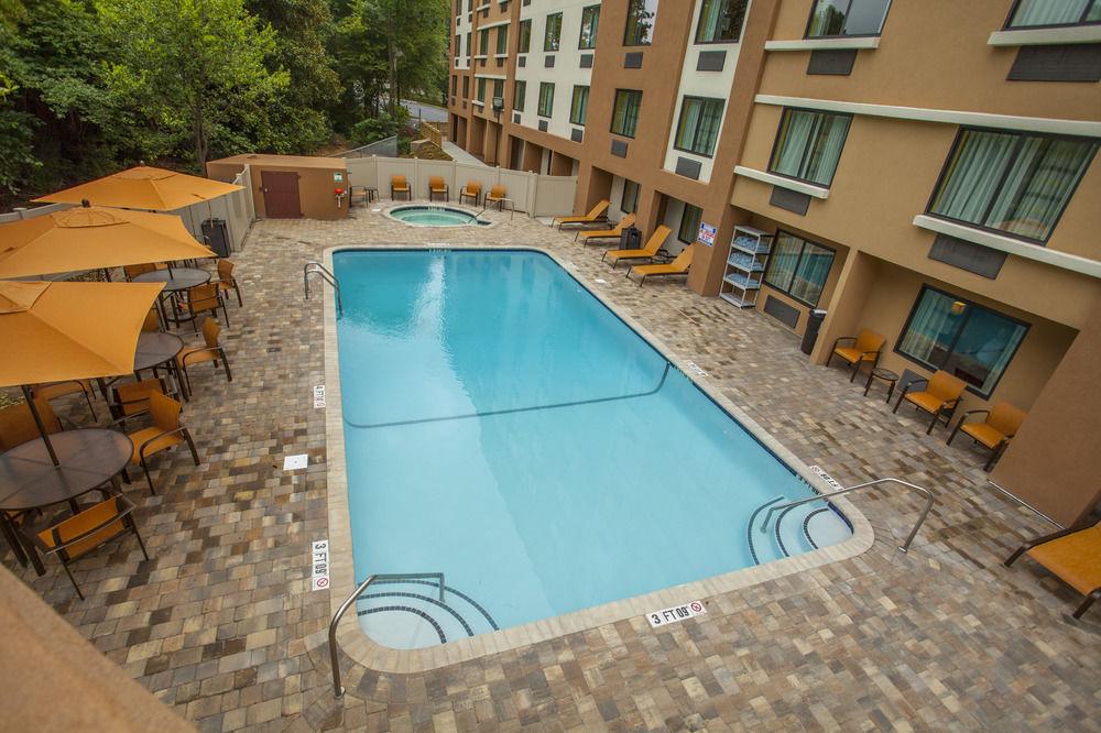 Courtyard By Marriott Charlotte Airport Loso Kültér fotó