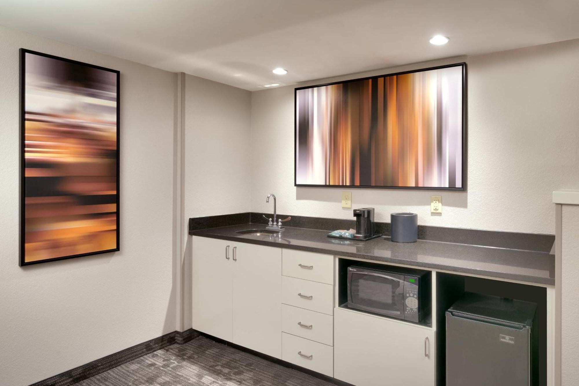 Courtyard By Marriott Charlotte Airport Loso Kültér fotó