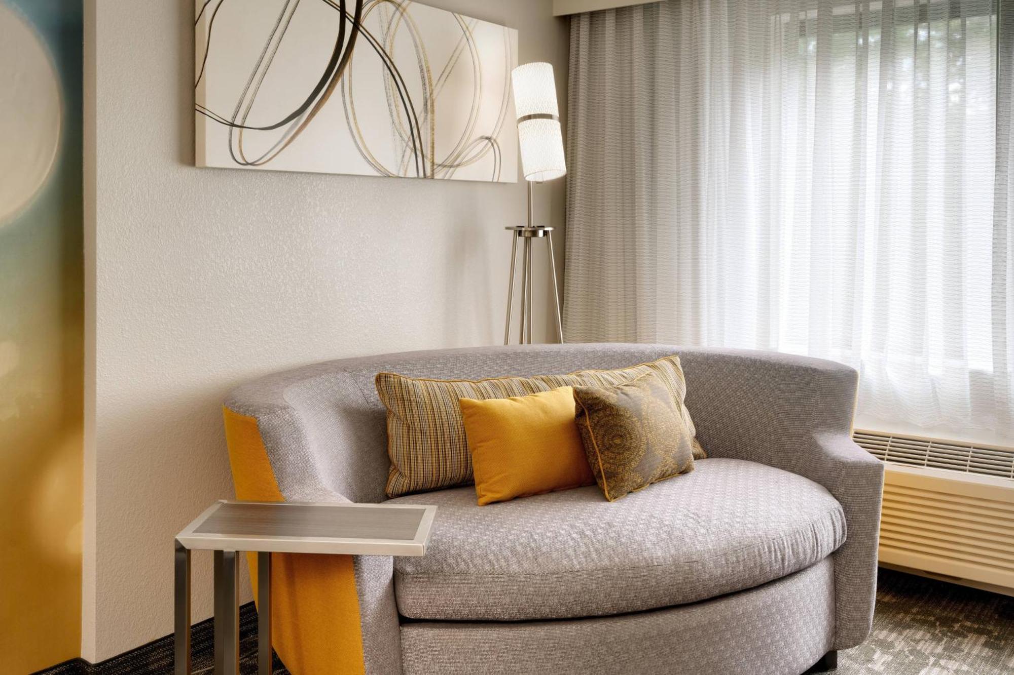 Courtyard By Marriott Charlotte Airport Loso Kültér fotó